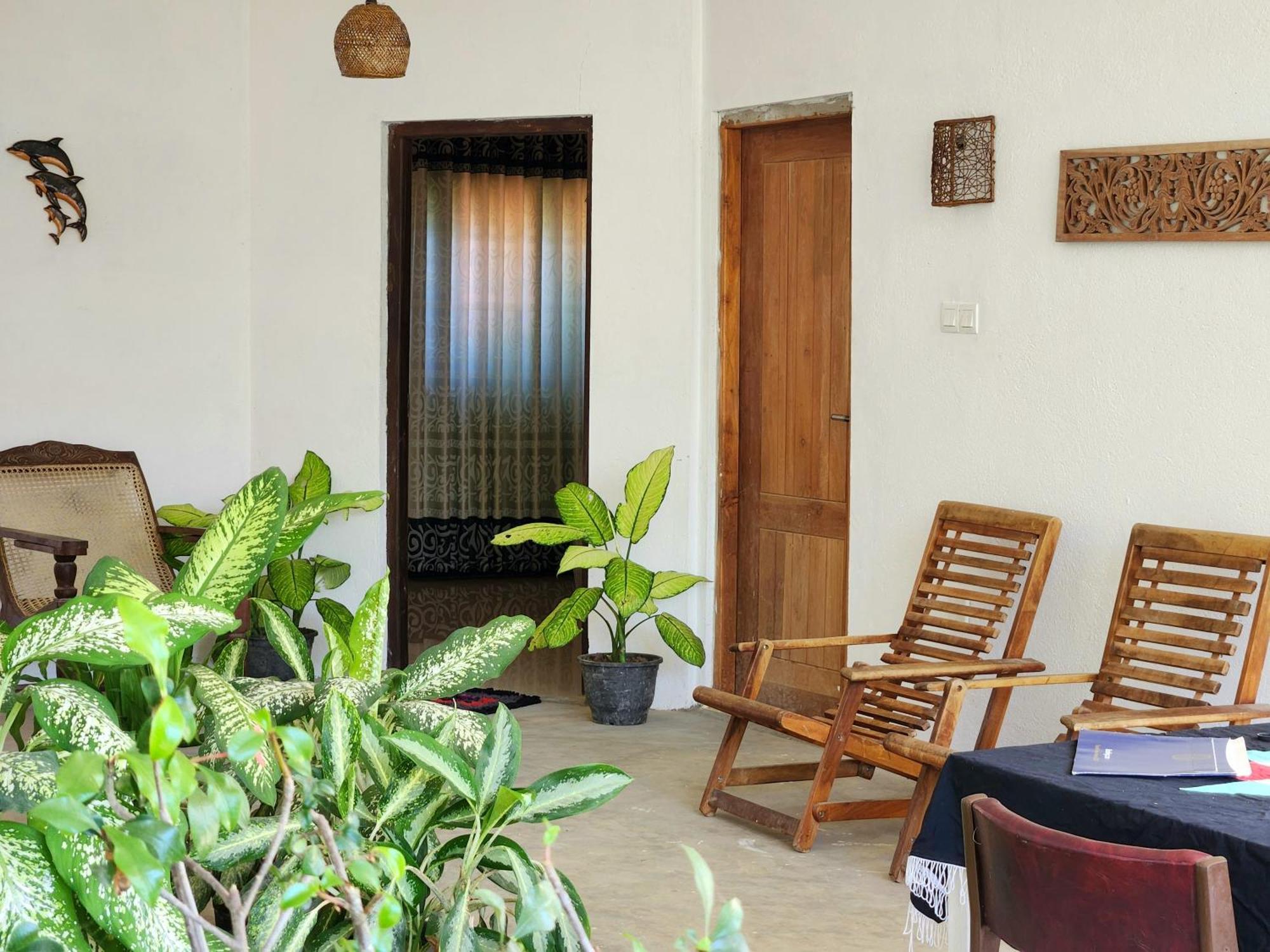 Sun Sea Guest Home Tangalle Buitenkant foto