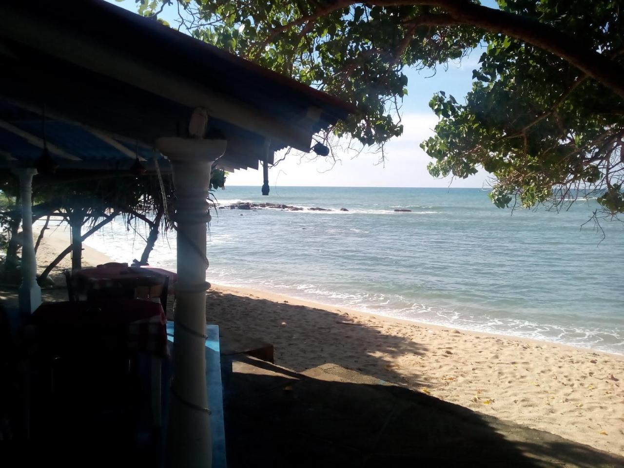 Sun Sea Guest Home Tangalle Buitenkant foto